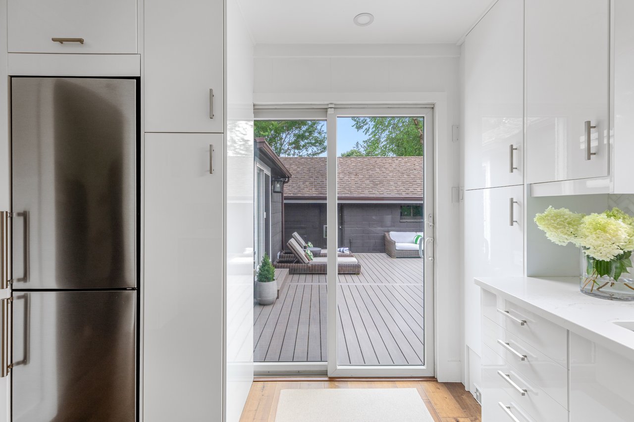 Stylish, Move-In Ready Living in Brookhaven