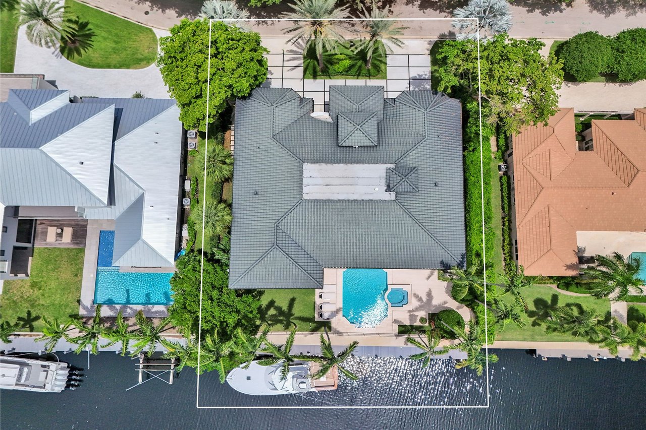 30  S Compass Dr