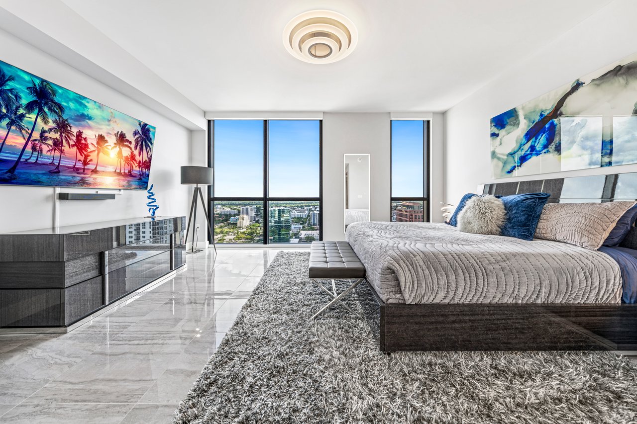 100 E Las Olas Blvd 3303