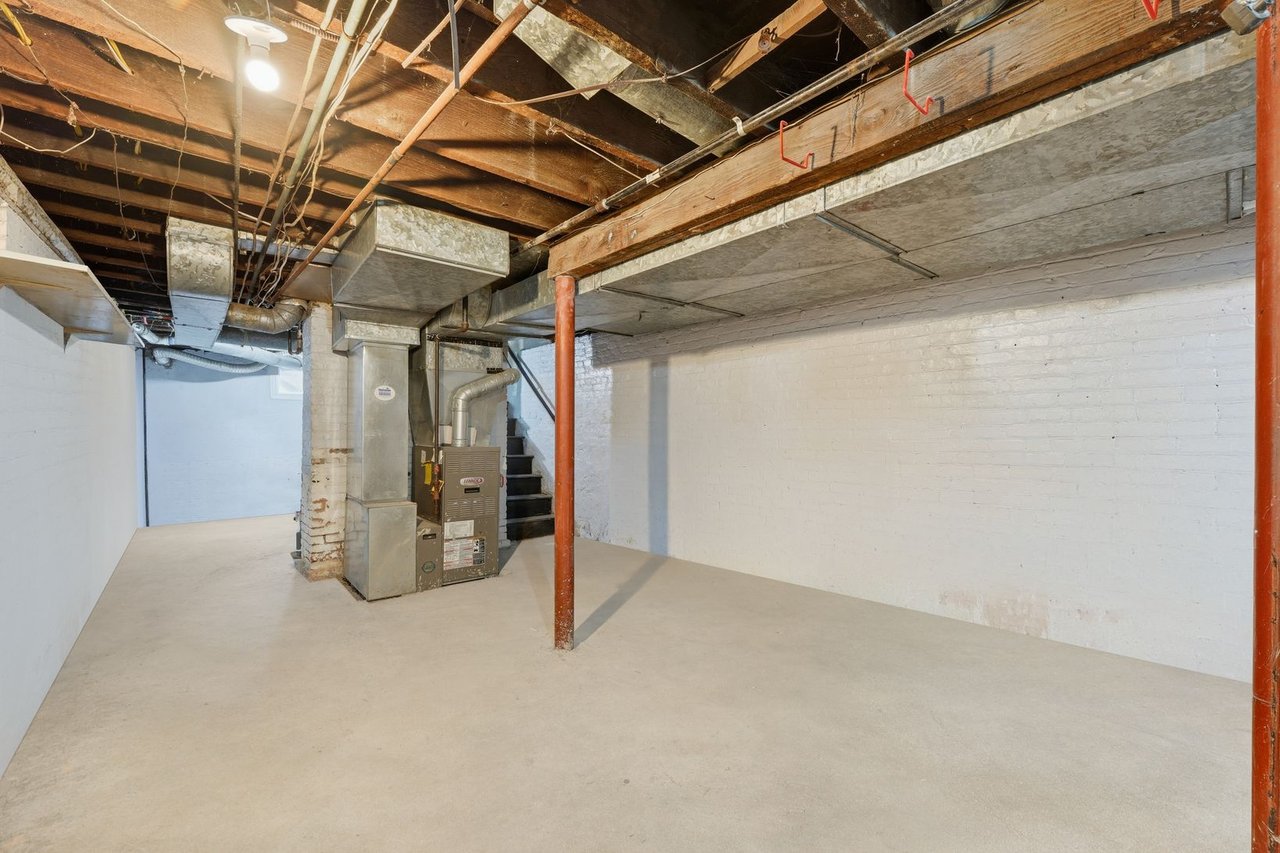 270 Snyder St, Orange, NJ 07050