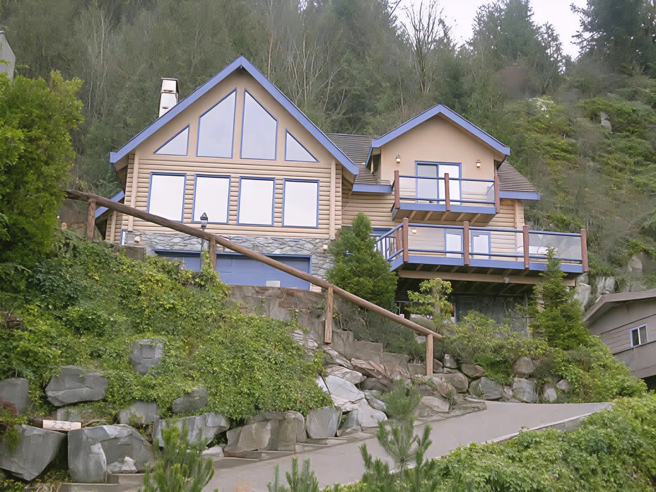 225 Kelvin Grove Way
