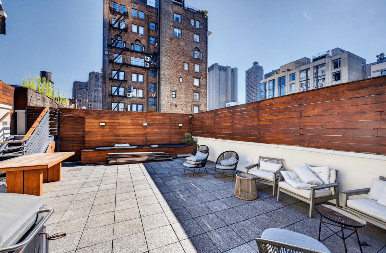 88 West Broadway
