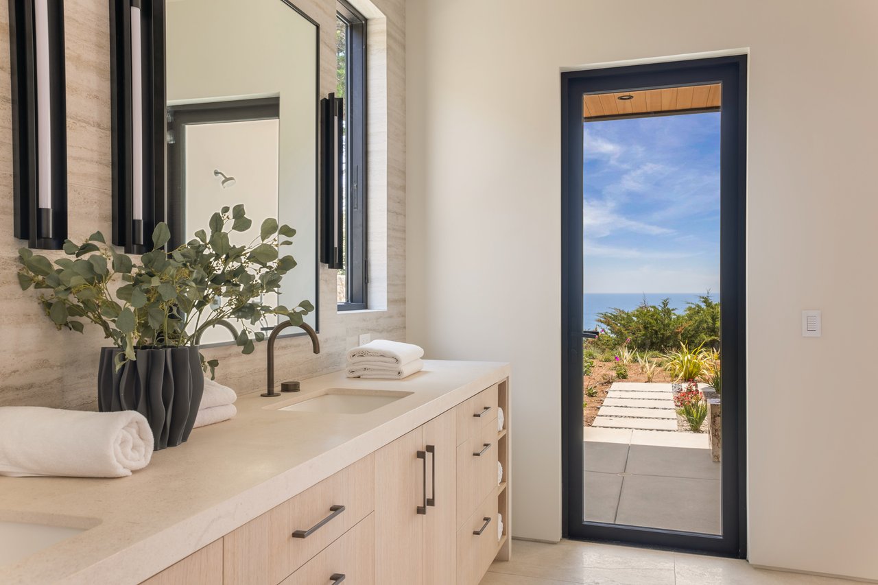 Ellice Street, Malibu