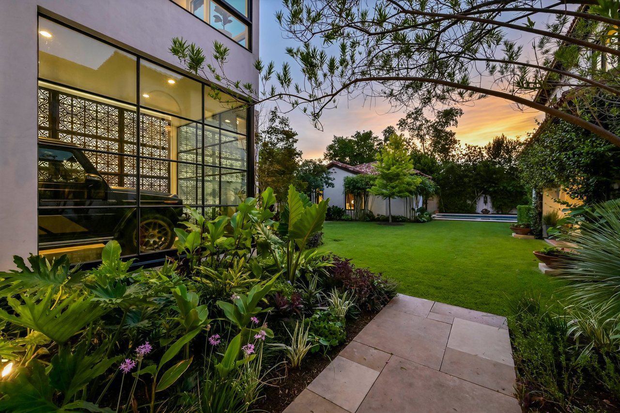 1308 Meriden Lane