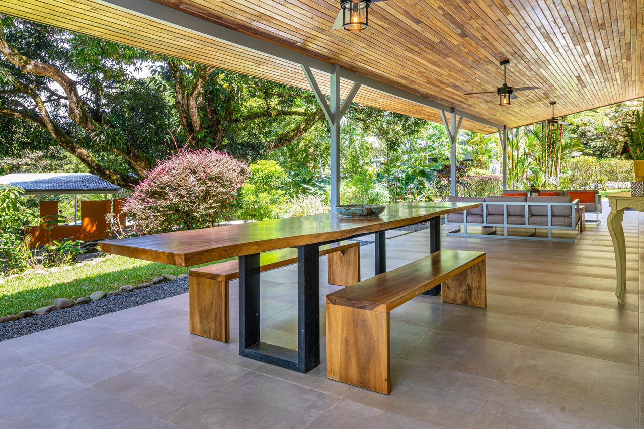 5 Bedroom Family Compound Turn Key and Fantastic Rental Potential