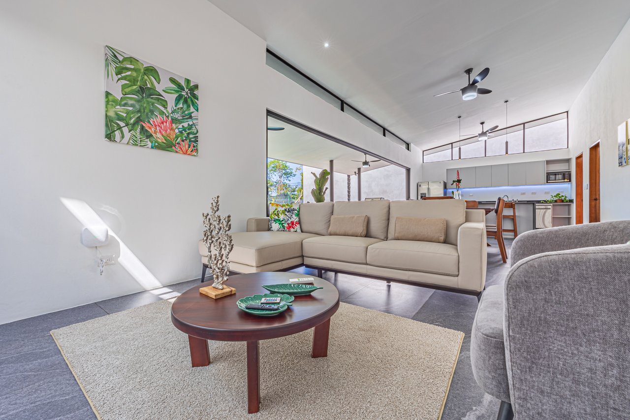 STYLISH 3 BED, 3 BATH BRAND NEW VILLA IN UVITA.