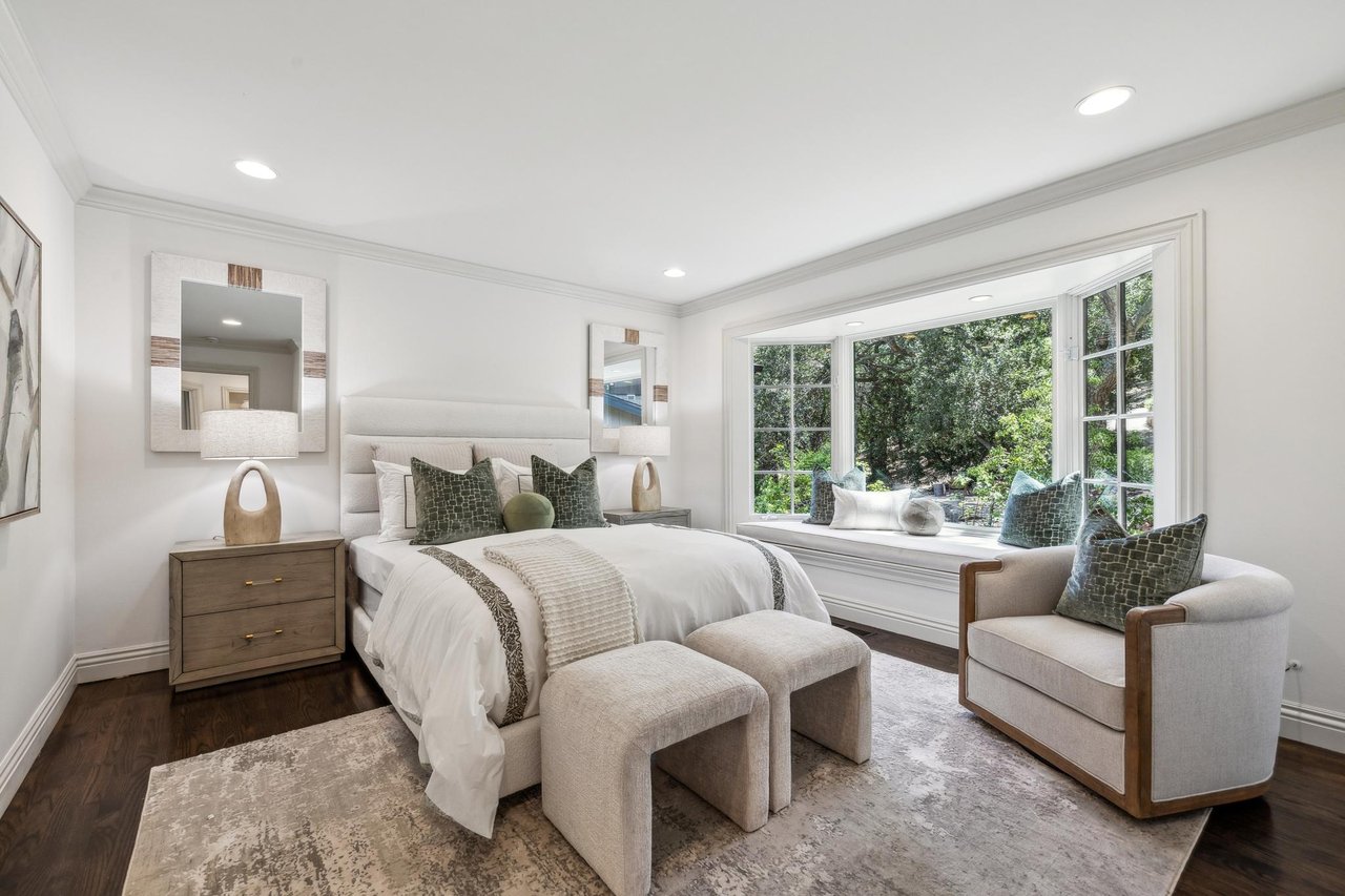 138 Bolivar LN