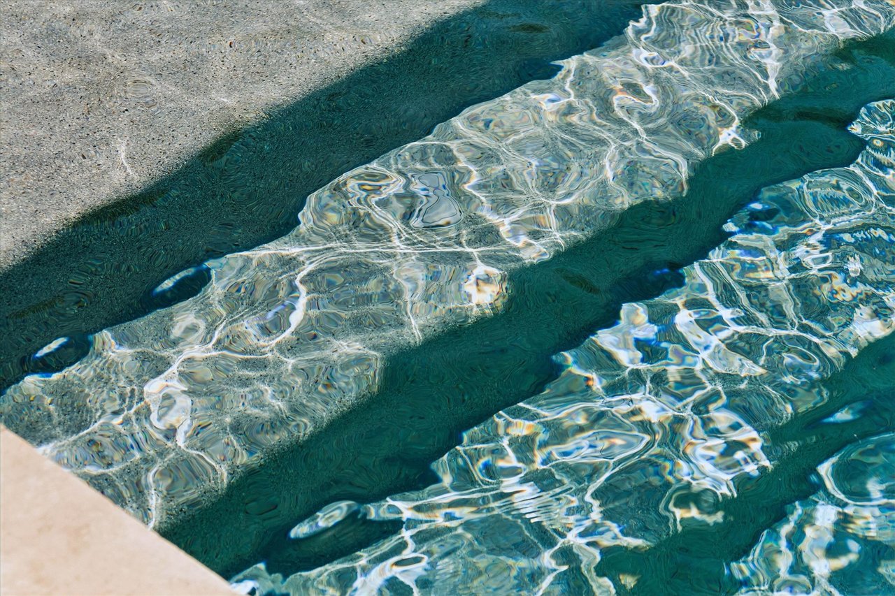 2905 E LOS GATOS DR, Phoenix, AZ 85050