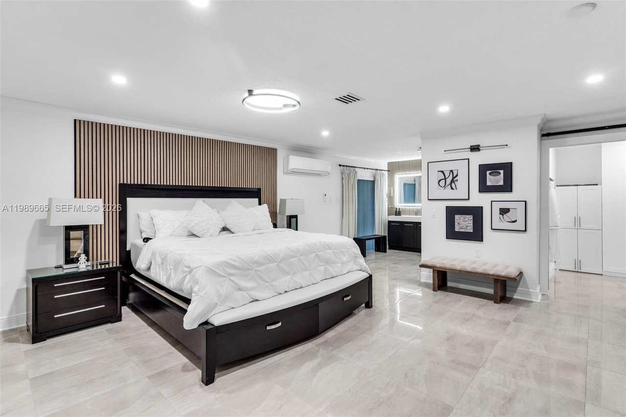 24655-sw-212-avenue-homestead-home-for-sale-bedroom