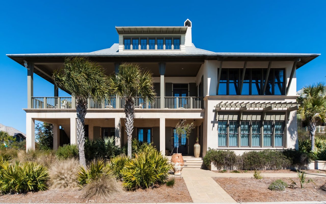 94 W Saint Lucia Lane