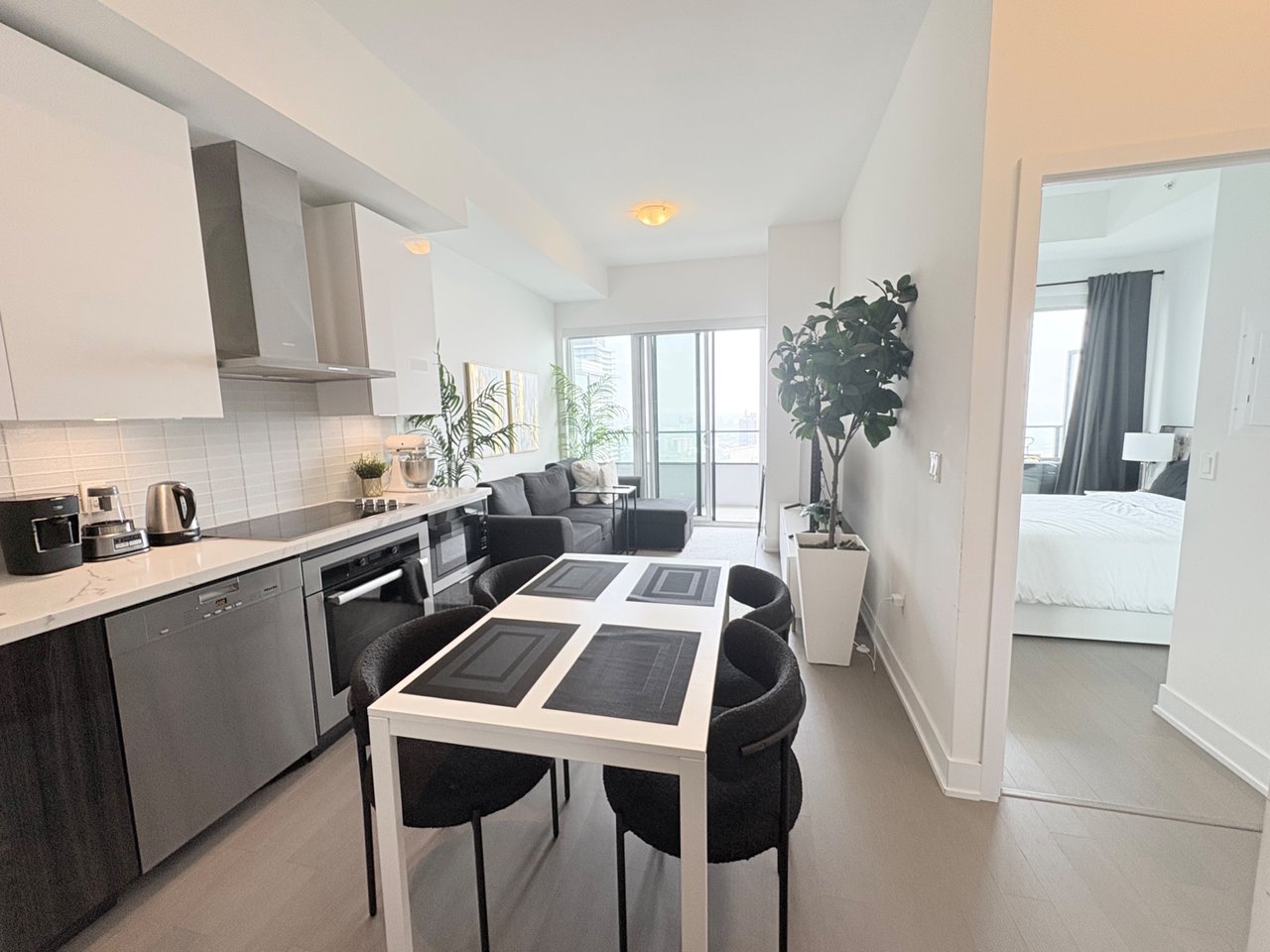 20 Shore Breeze Drive Unit: 4505