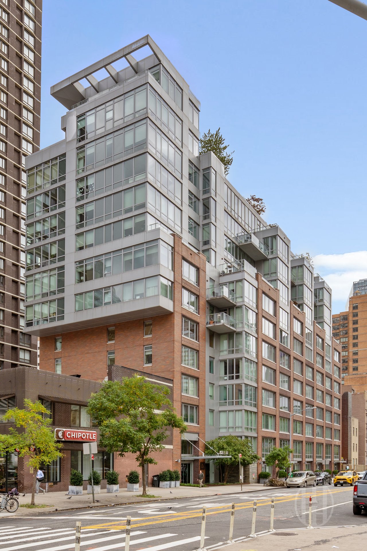 303 E 33rd Street 2-L