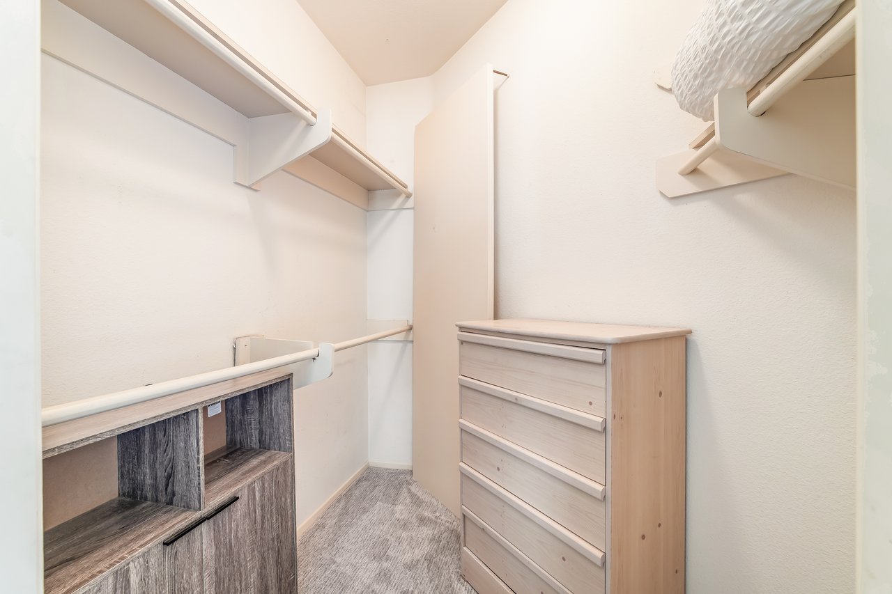 2131 Century Park Ln Unit: 402