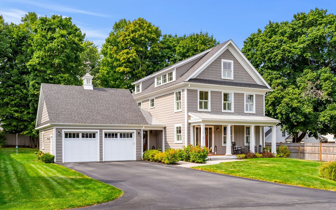 Selling Smarter, Not Harder: How a Real Estate Agent Leverages Technology on Your Behalf