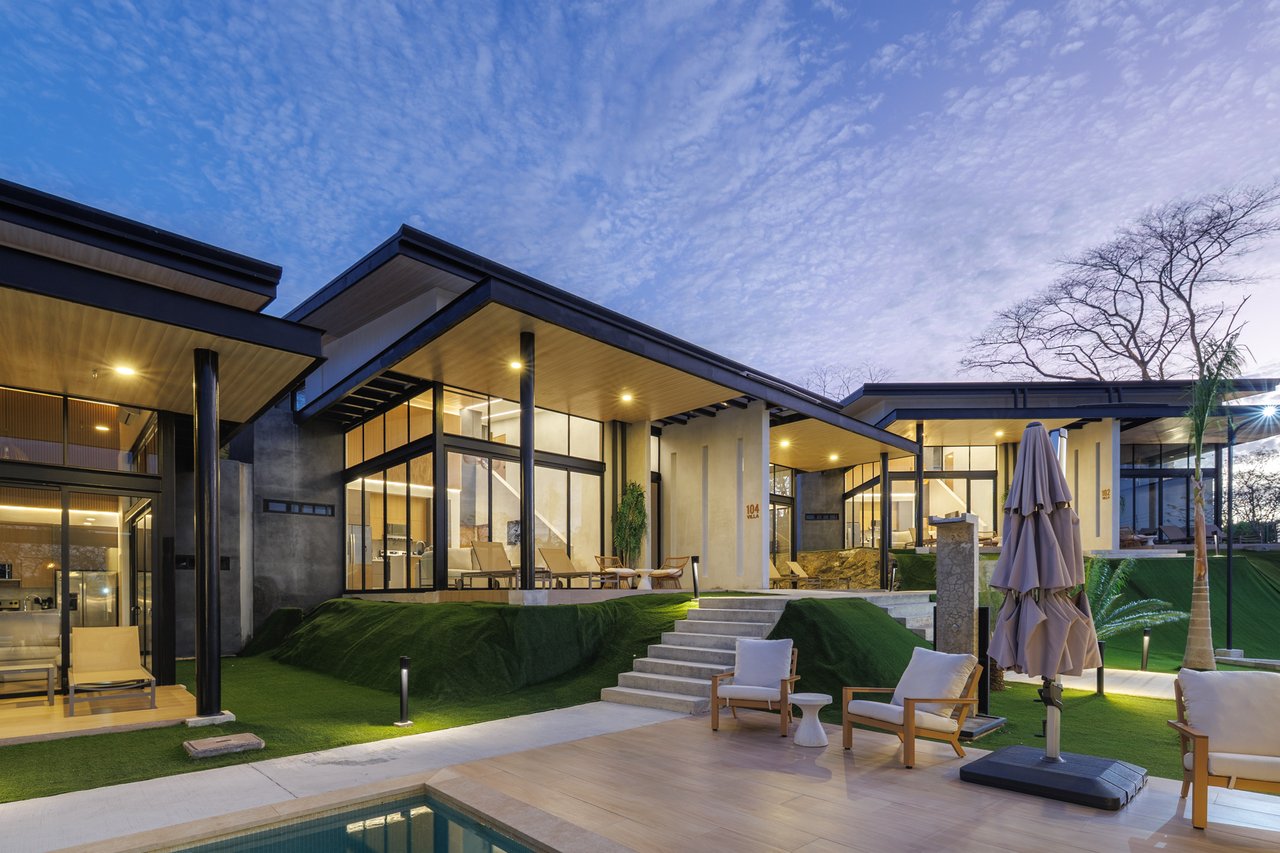 20882 - Multi-Villa Property with 18 Bedrooms, Pool & Clubhouse, Tamarindo