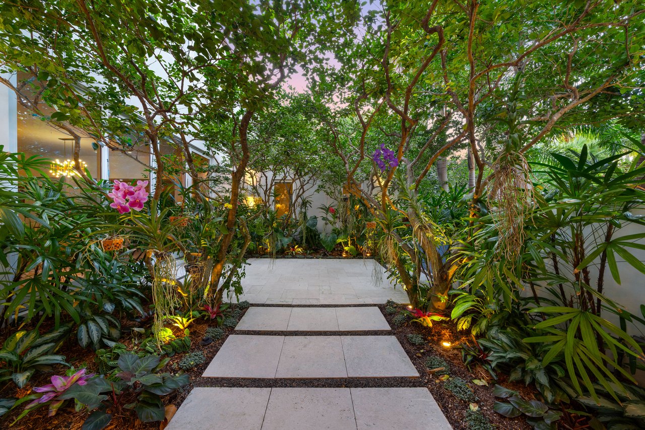 180 Cape Florida Drive