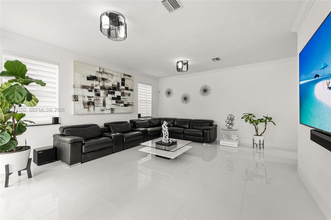 15761-sw-59-terrace-miami-pool-home-for-sale-living-room