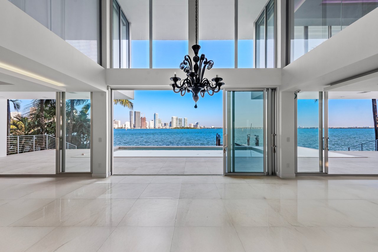 Mansion on N Venetian Way