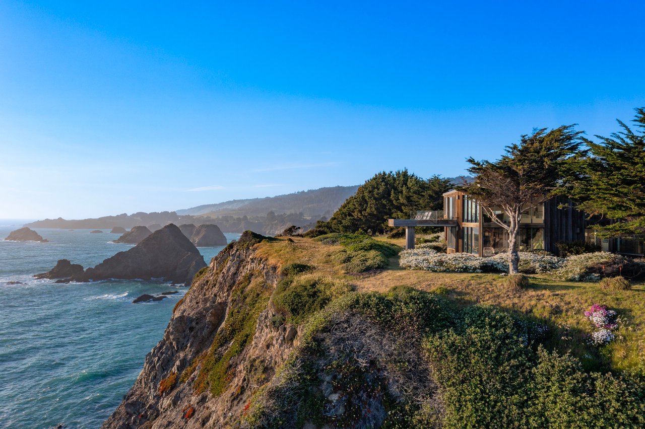 Sea Arches - 7000 S Hwy 1