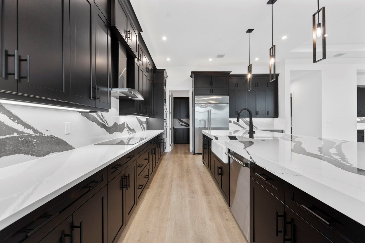 9187 SW Shinnecock Dr