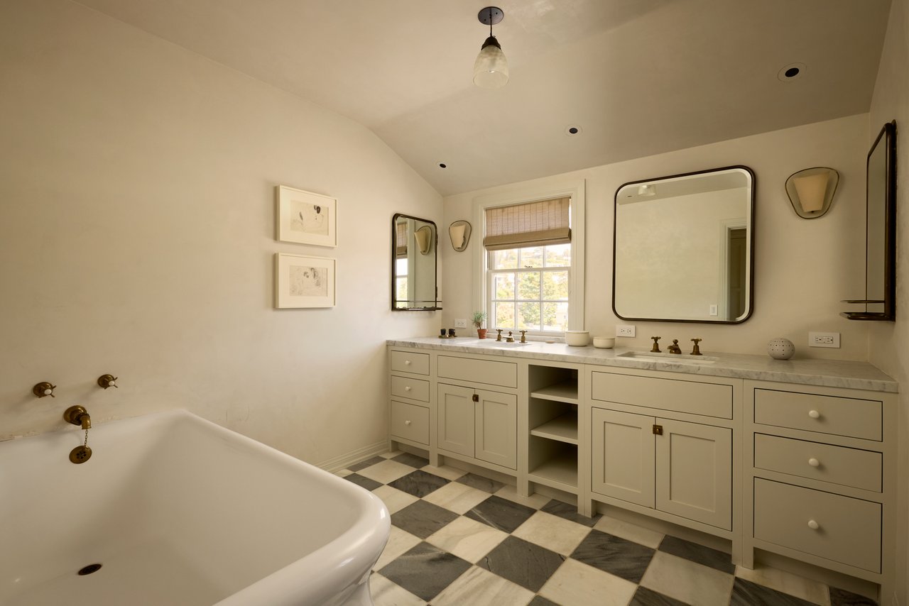 239 W Channel Rd, Santa Monica
