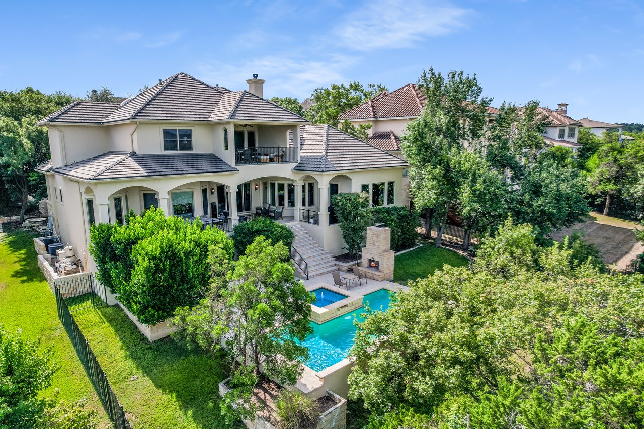 1812 Chalk Rock Cove