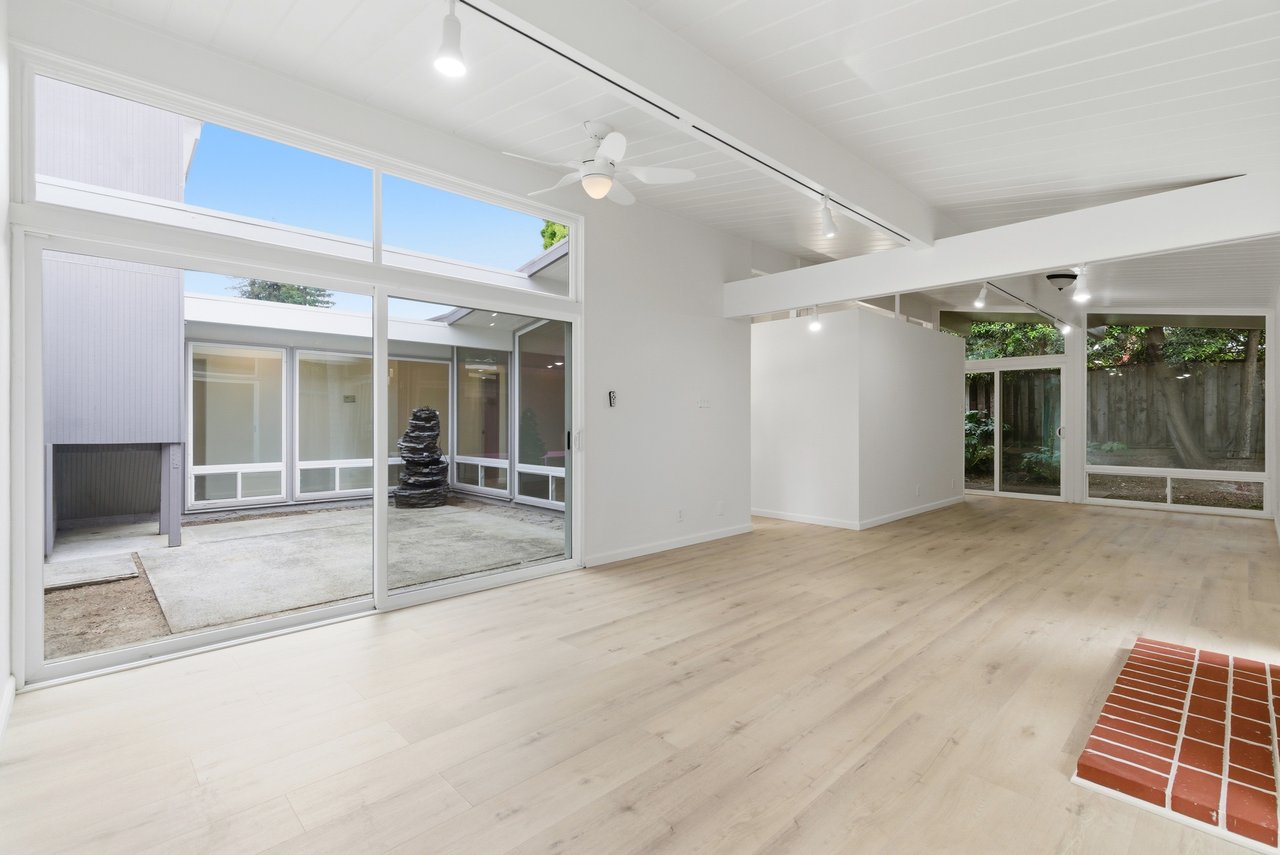 618 Sheraton Drive