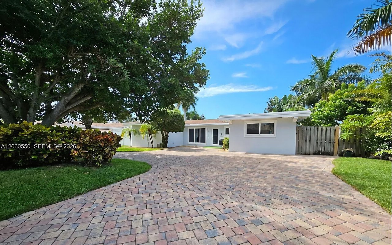 New Listing: 2770 NE 30th Street Lighthouse Point, FL 33064