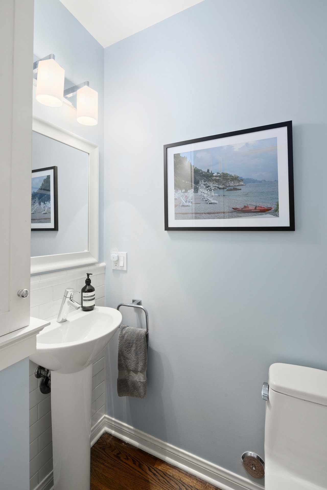 6502-6504 Commodore Sloat Drive