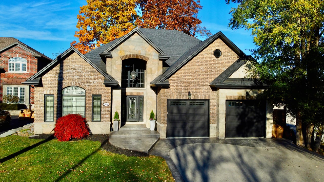 319 Henderson Road