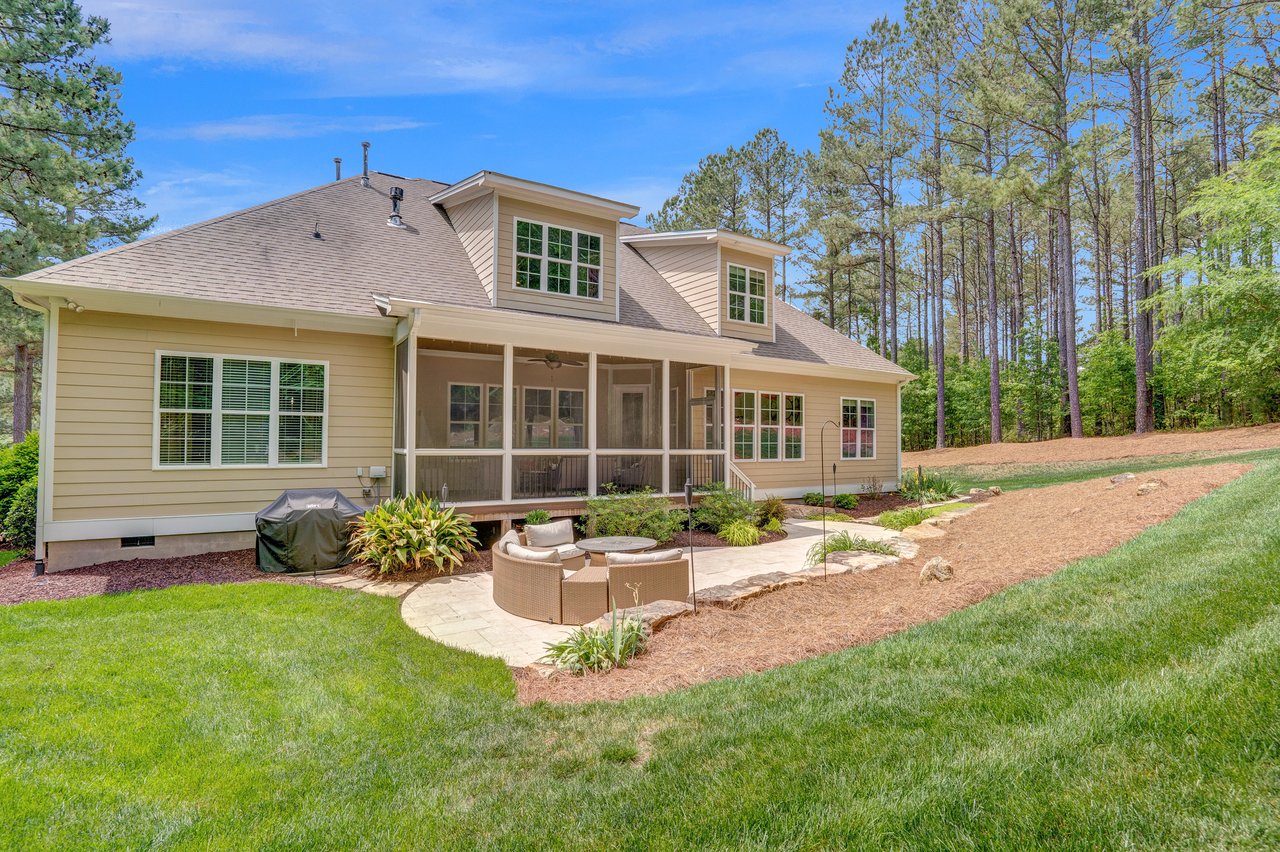 216 Colonial Ridge Drive