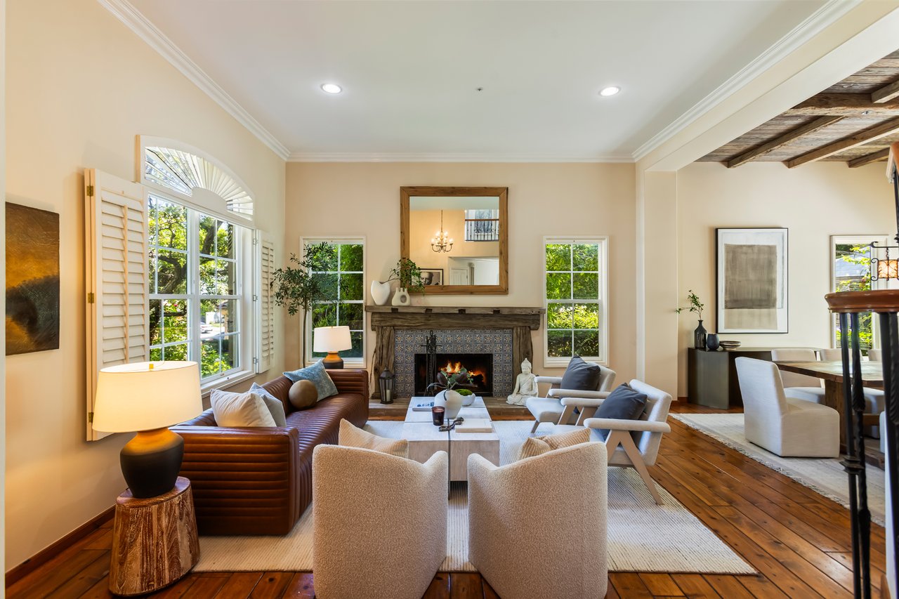 5985 Vista De La Luz