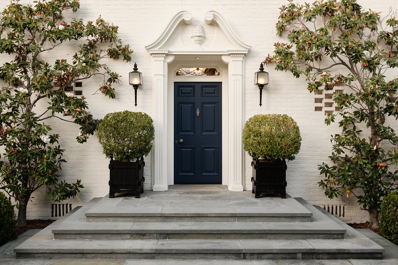 826 Greenway Dr, Beverly Hills