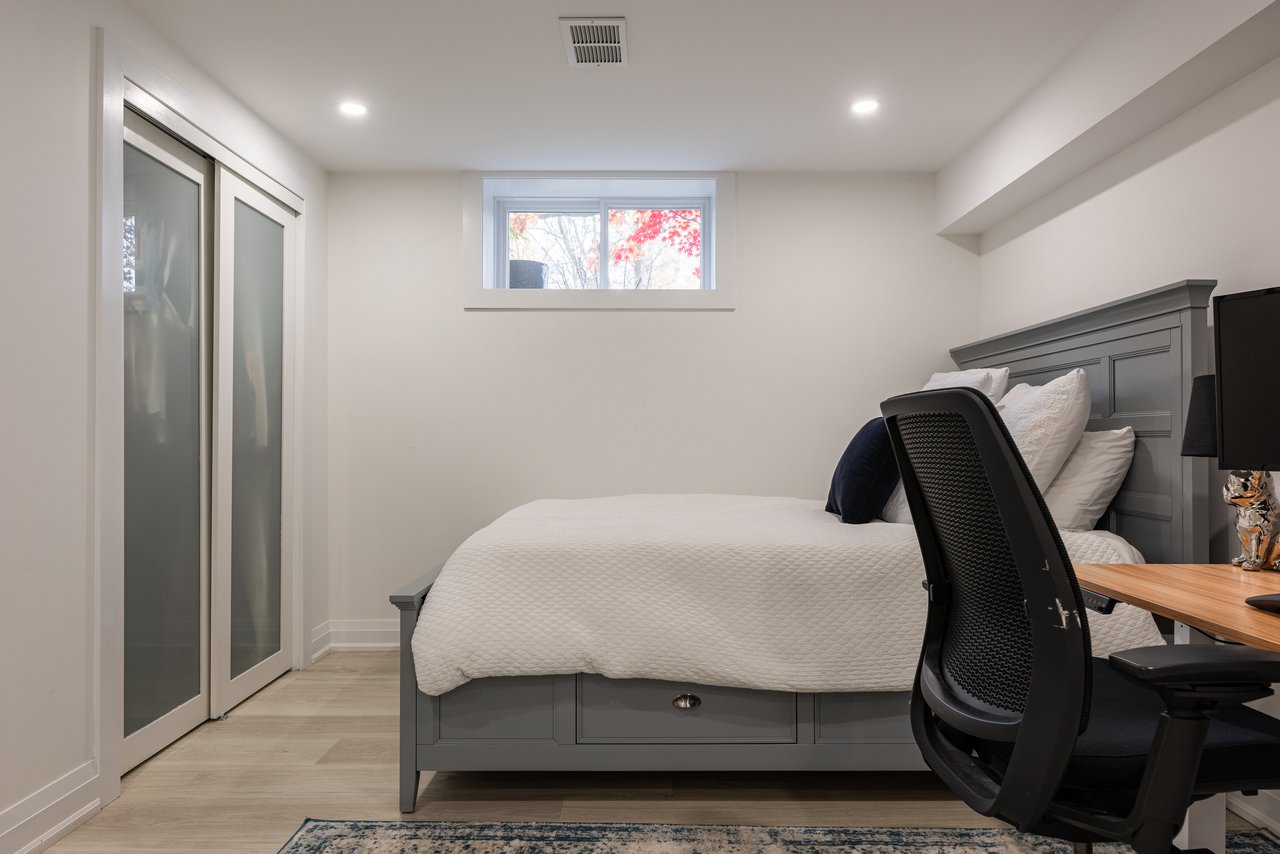 Central Oakville Bungalow