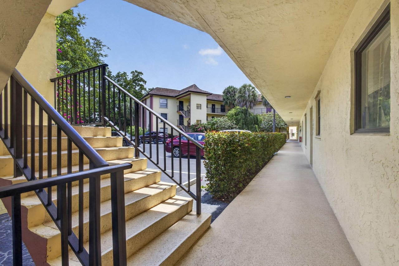 327 Southwind Drive, 203