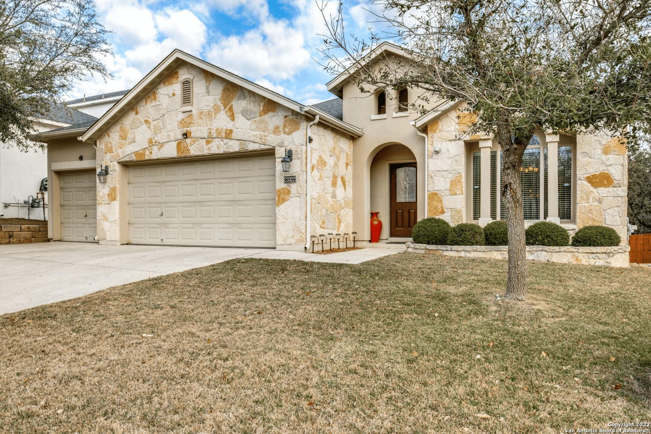 23322 Woodlawn Ridge