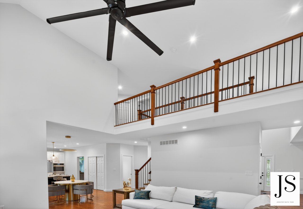 7 Overfield Ln, Glen Mills, PA 19342