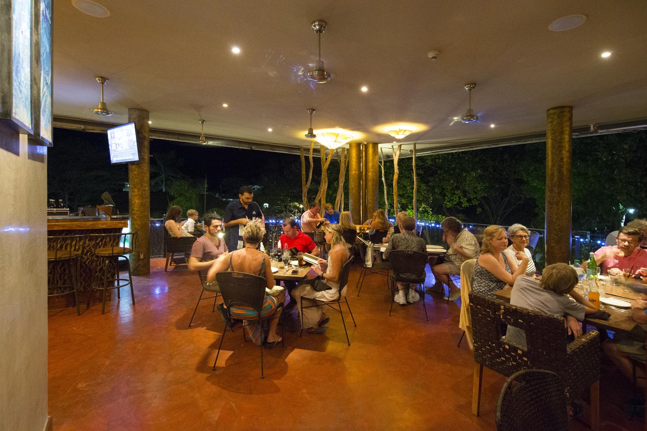 Angelinas Restaurant | Restaurant for Sale – Prime Location in Playa Flamingo, Costa Rica