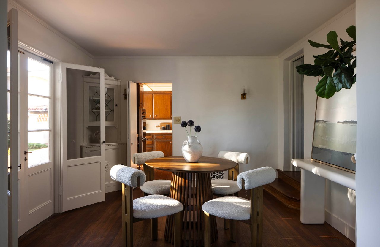 212 W Avenida Valencia