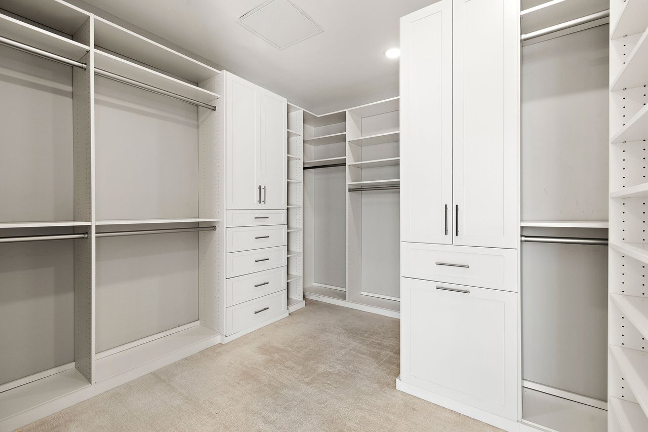 9 SOMERSET LANE Unit: 222