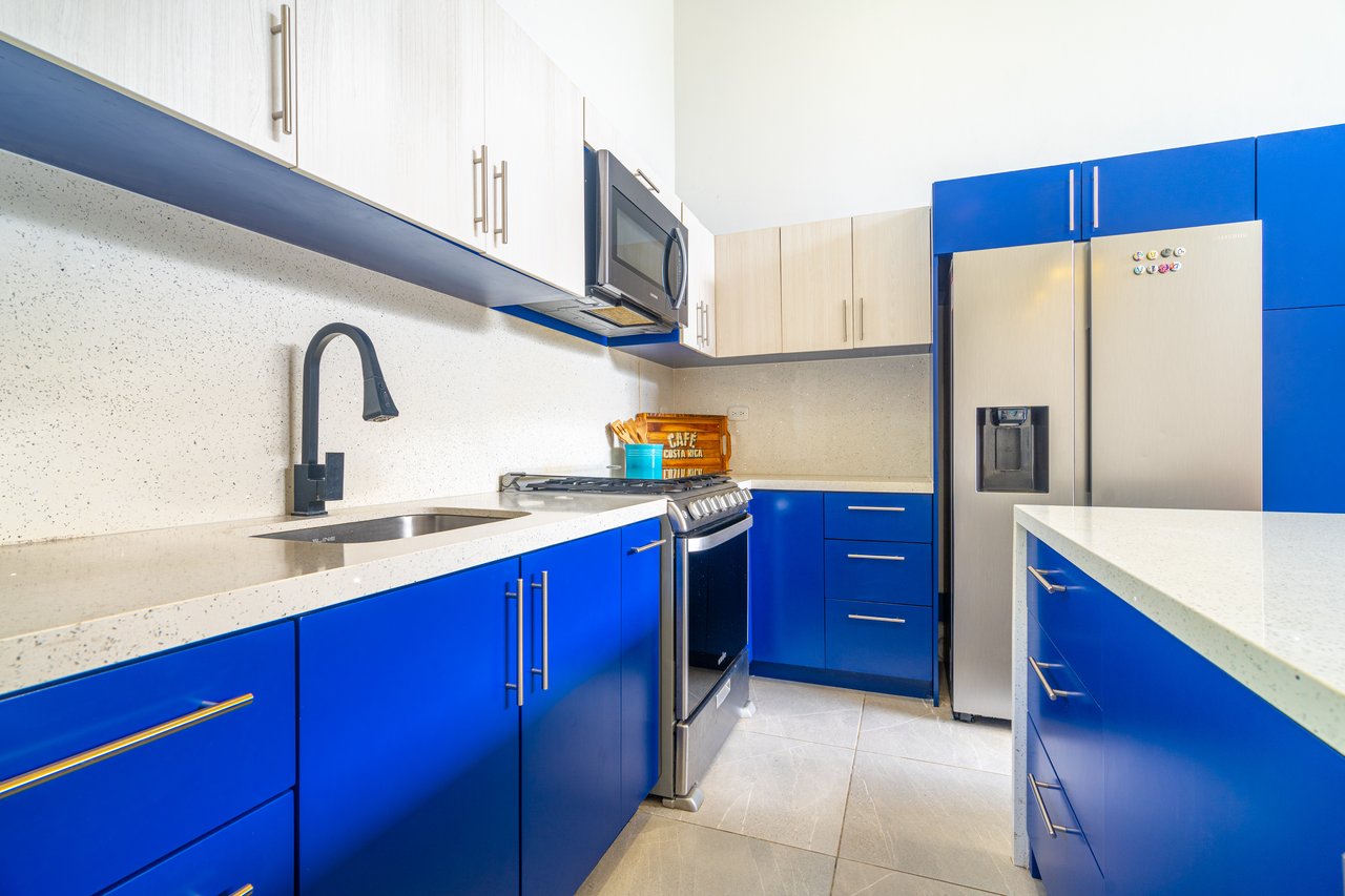 Modern 3 Bedroom Home - Walking distance to it all!