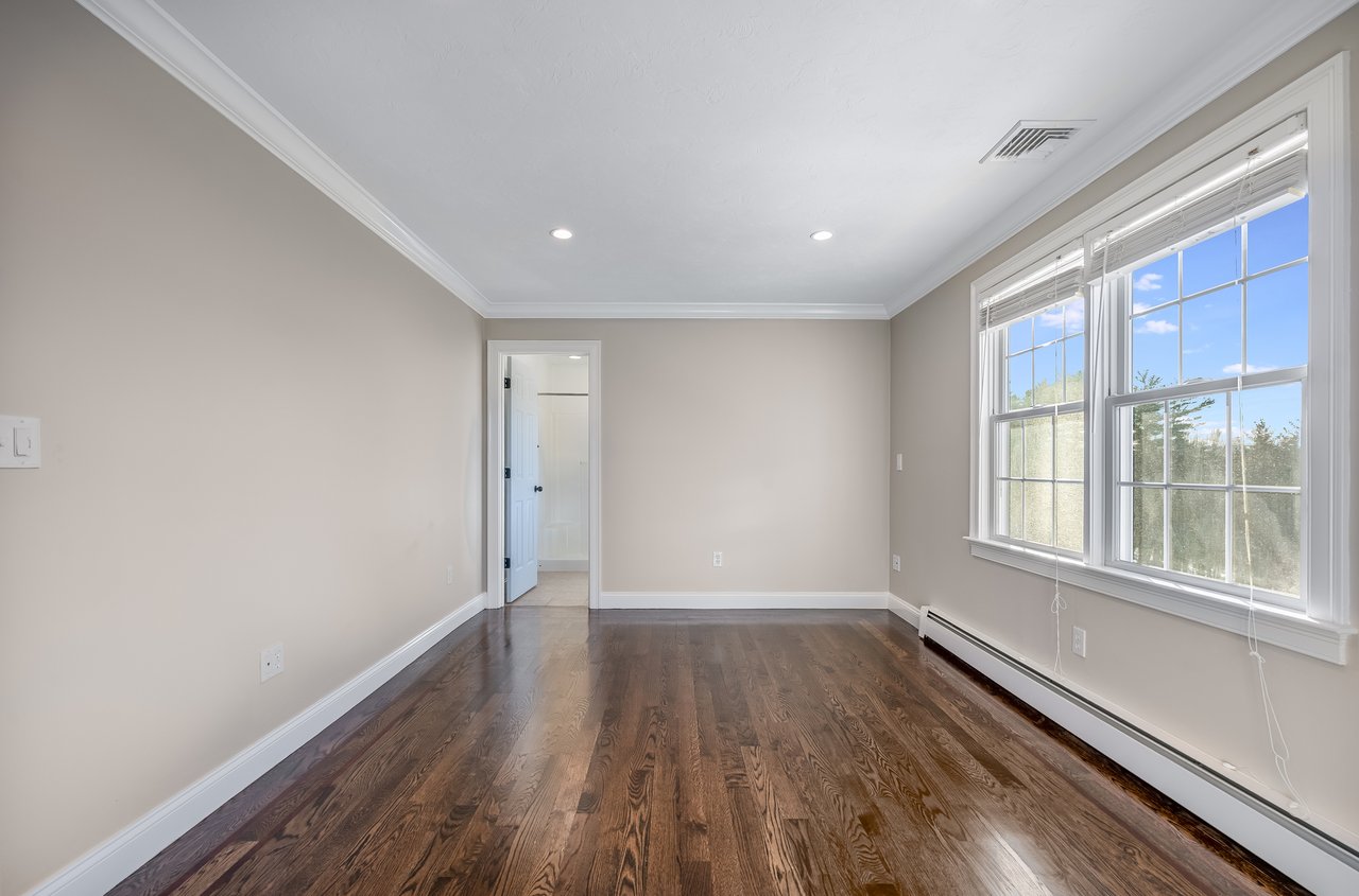 25 Collins Rd