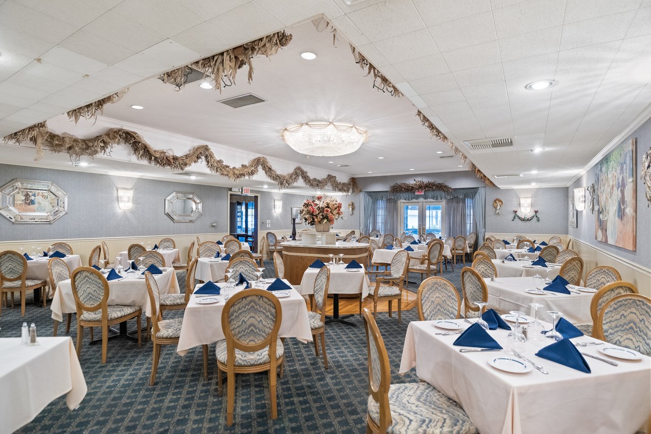Restaurant Bldg. For Sale in Downtown Saratoga
