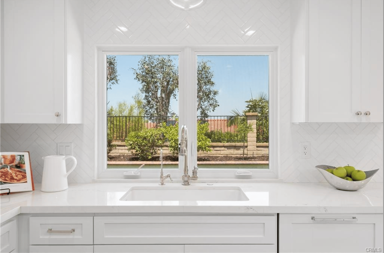 23921 Catbird Court