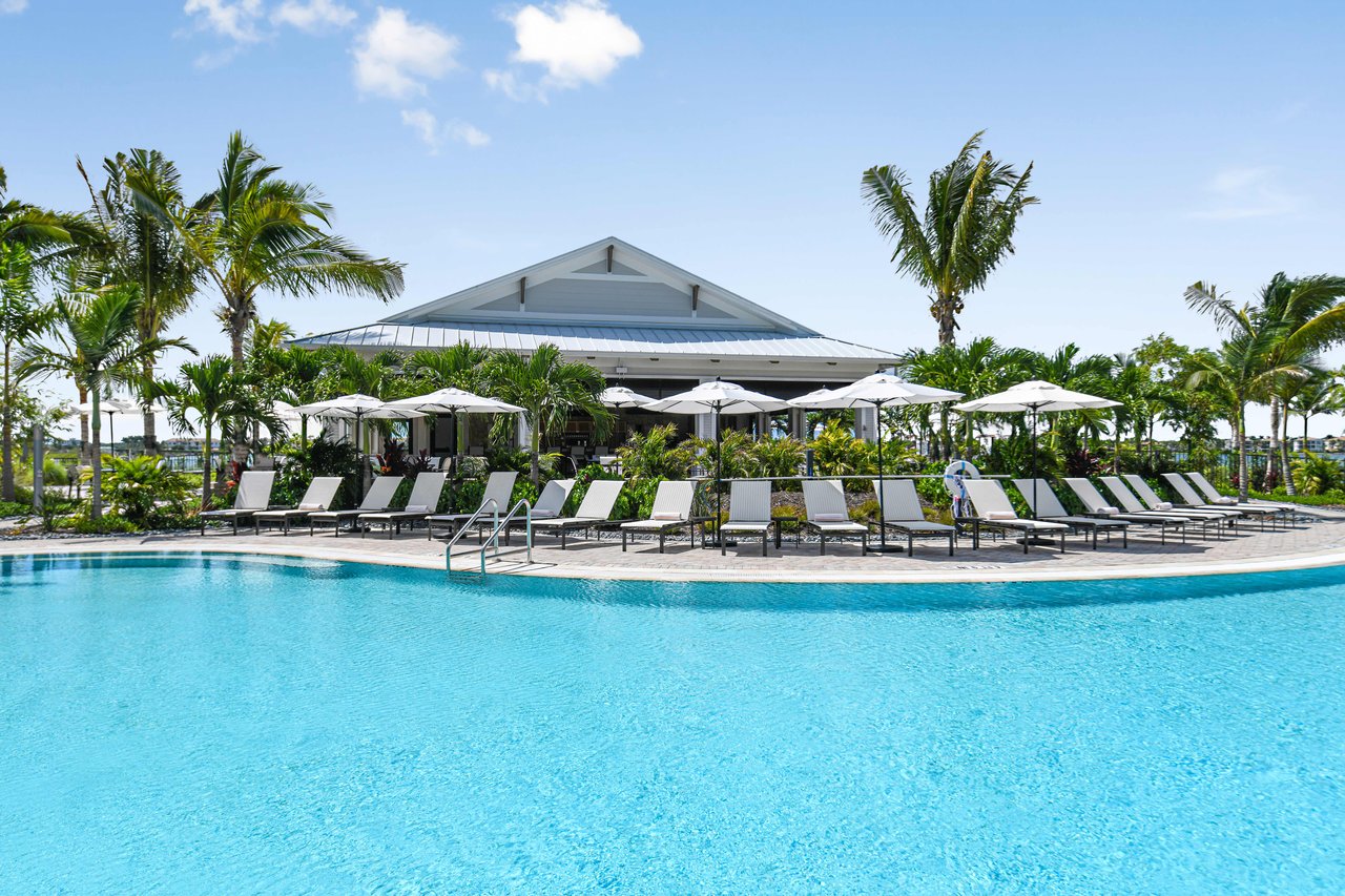Esplanade Lake Club