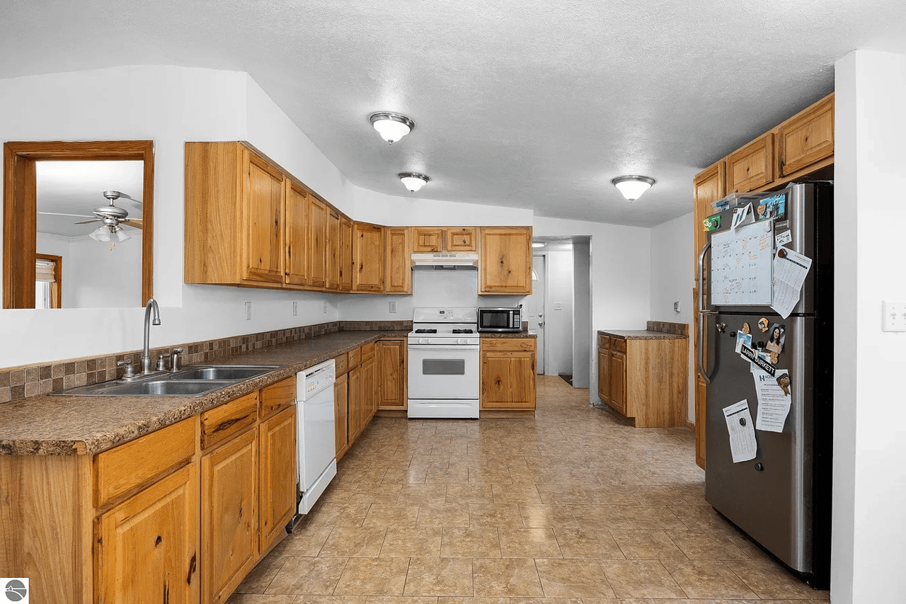 5415 Brentwood Ave