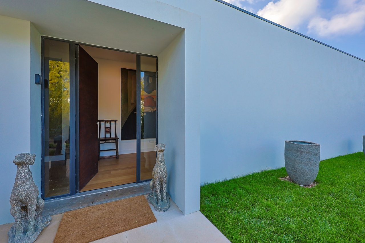 Japanese-Inspired Villa in Bom Sucesso Resort, Óbidos