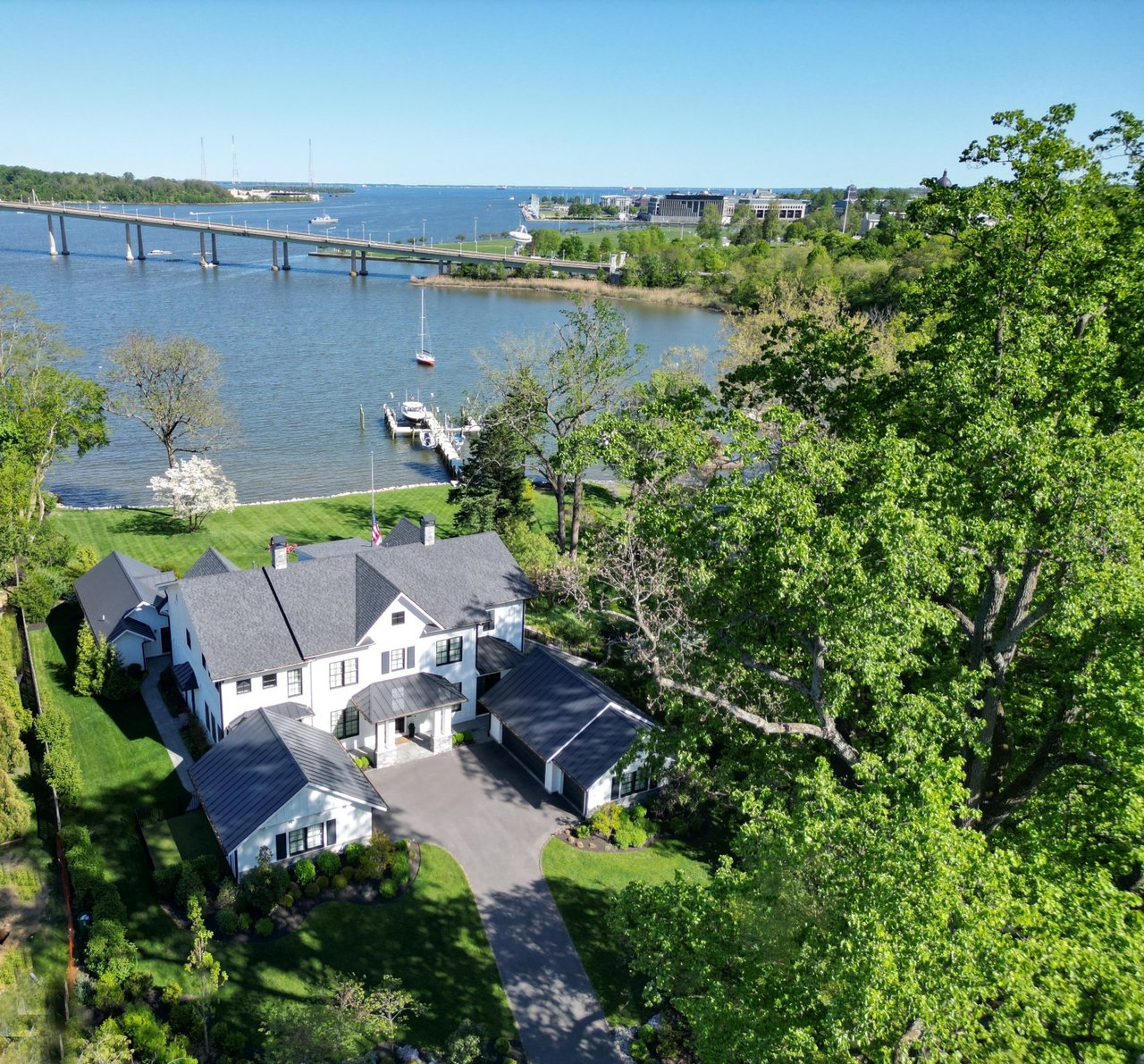 208 Norwood Rd