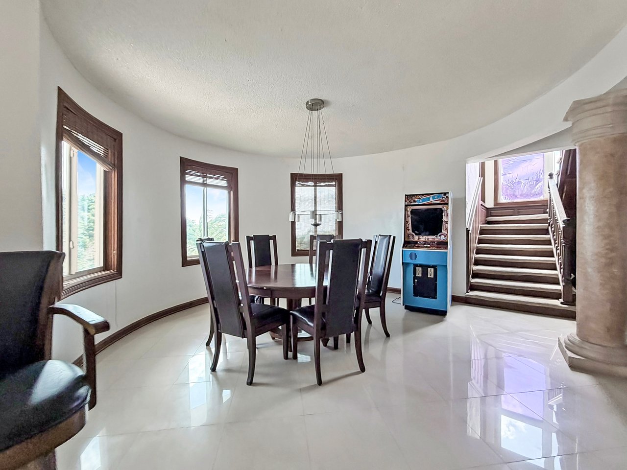 565 Parham Town 7 Bedroom Villa