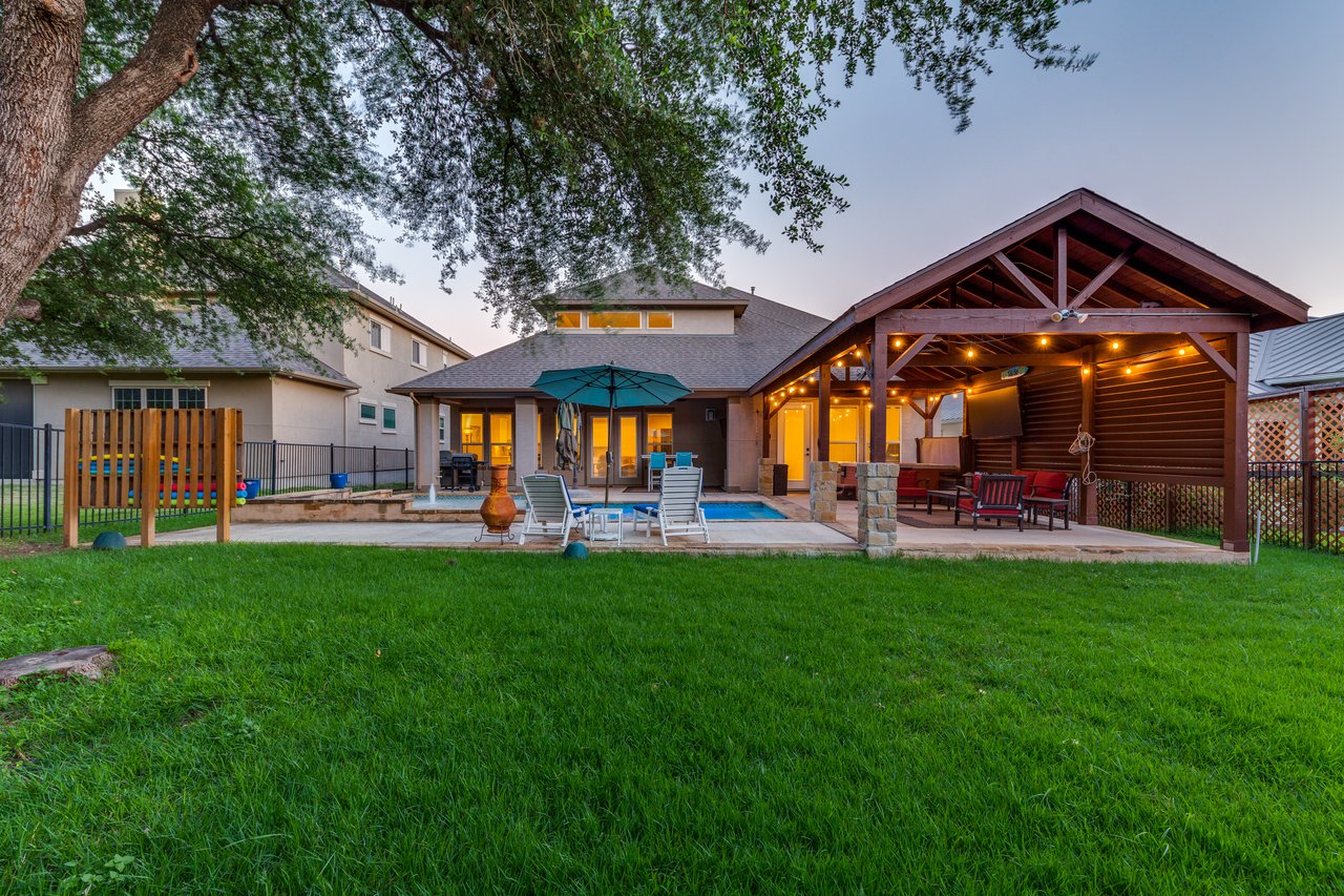 2319 Dunmore Hill